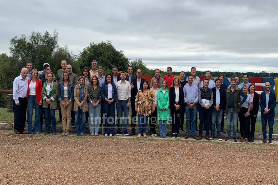 Intendentes del PJ culpan a Frigerio sin nombrar a Milei