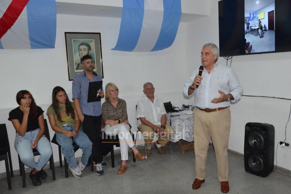 Avanza la idea del partido provincial de López Segura