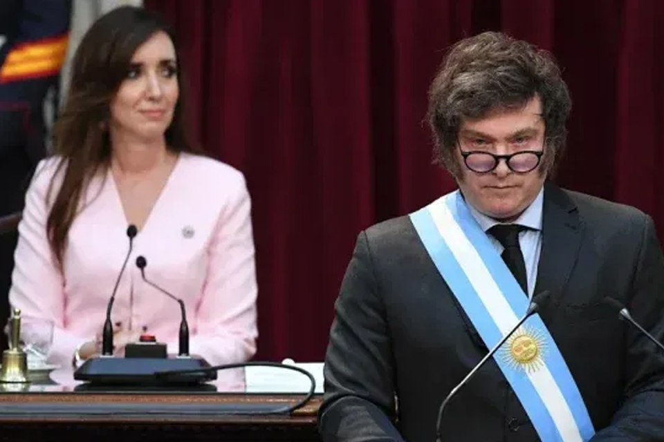Javier Milei recalienta la interna de LLA: cruzó a Victoria Villarruel y dijo que la sesión del Senado “fue inválida”