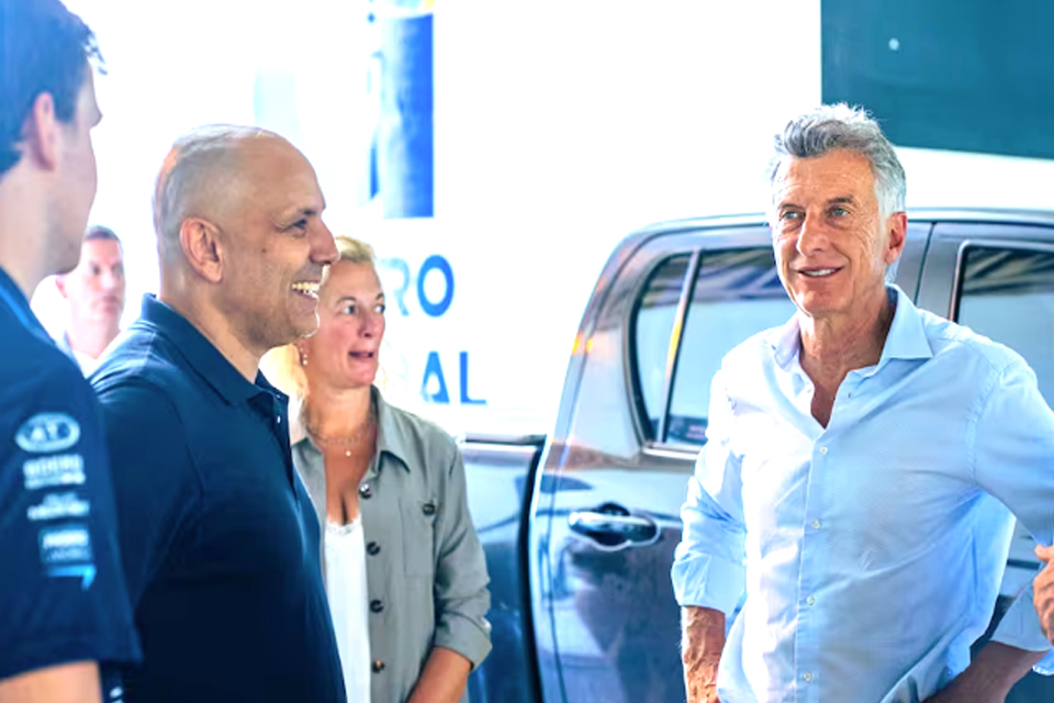 (Vía navegable del río Paraná) Macri explotó contra Caputo por la Hidrovía y le exige explicaciones a Milei por el “destrato” al Pro