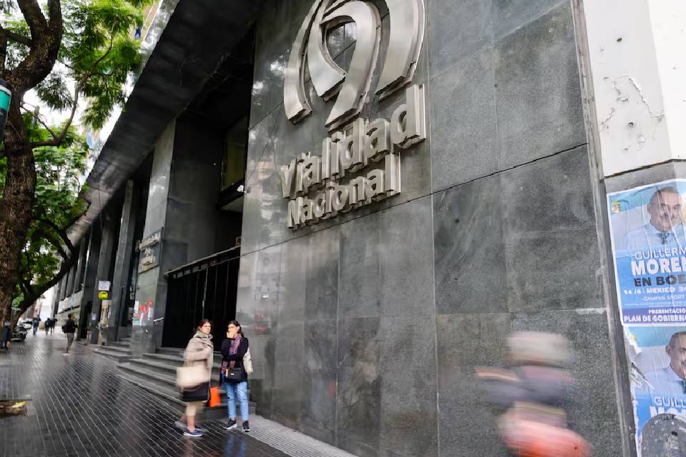 (Son entrerrianas) Volvieron a procesar a exfuncionarios, empresarios y dos firmas constructoras en una causa por sobornos en obras viales