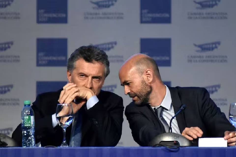 Hidrovía | Un funcionario denunció que la licitación sufrió un “sabotaje” y apuntó contra Mauricio Macri y su exministro Dietrich