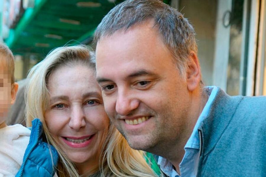 Karina le pone el cuerpo a una ofensiva para doblegar al PRO