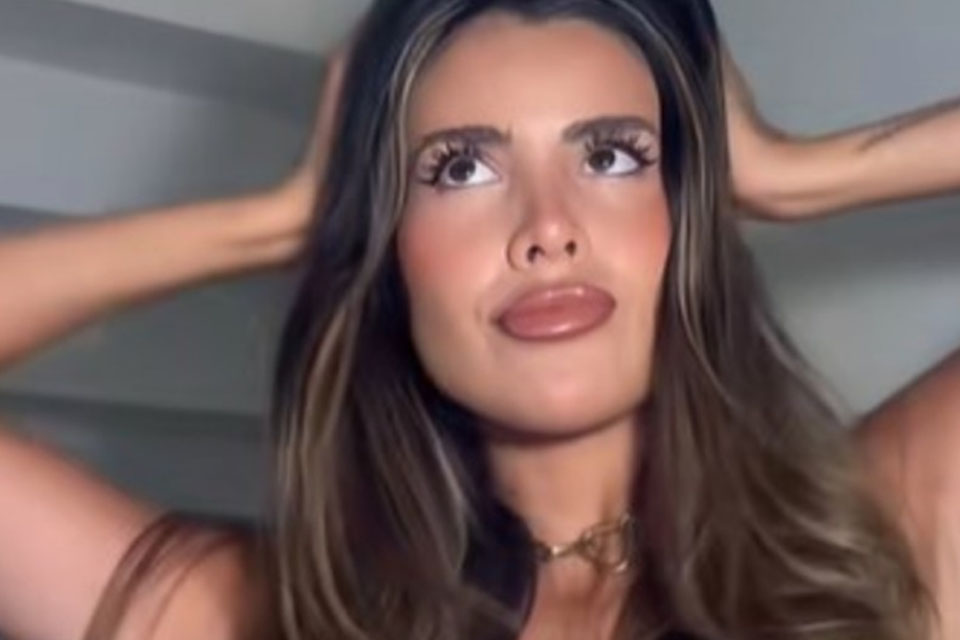 (Mención a Frigerio) Es cantante e influencer, tiene un emprendimiento y la acusan de contrabandear ropa con el CUIT de cinco gobernadores