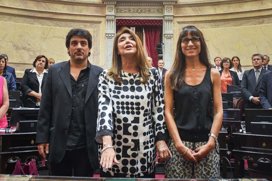 Oposición impide el avance en la Defensoría del Niño y retrasa el concurso para sucesor de Marisa Graham