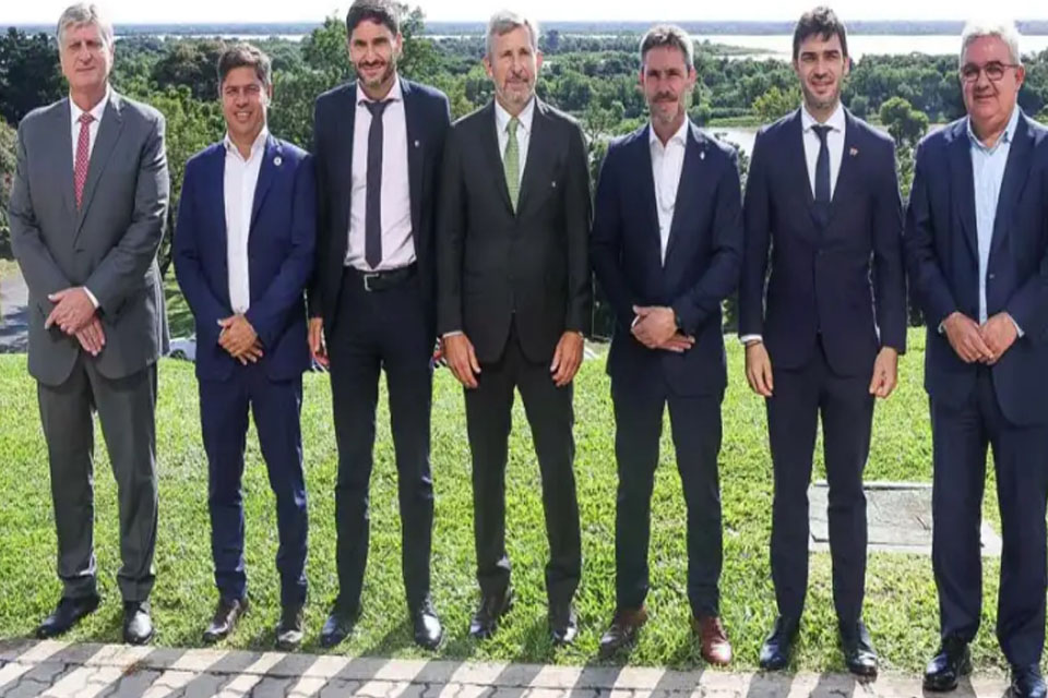 Cumbre de gobernadores en Entre Ríos: Kicillof y Frigerio se cruzaron por las políticas de Milei
