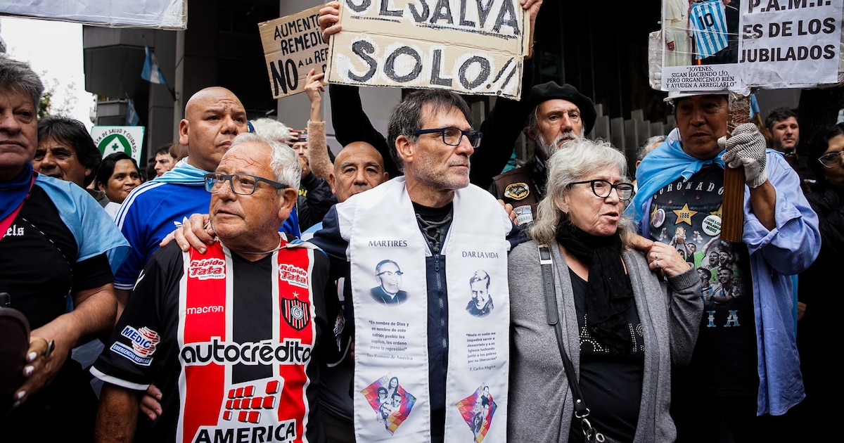 Iglesia Católica demanda diálogo al Gobierno tras cuestionar operativos de seguridad en marchas de jubilados