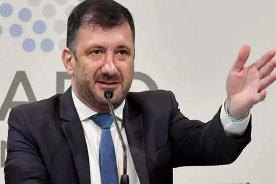 Edgardo Kueider consideró “injusto” tener que ir al penal de Ezeiza y criticó a Arroyo Salgado: “Yo respeto a rajatabla las leyes”