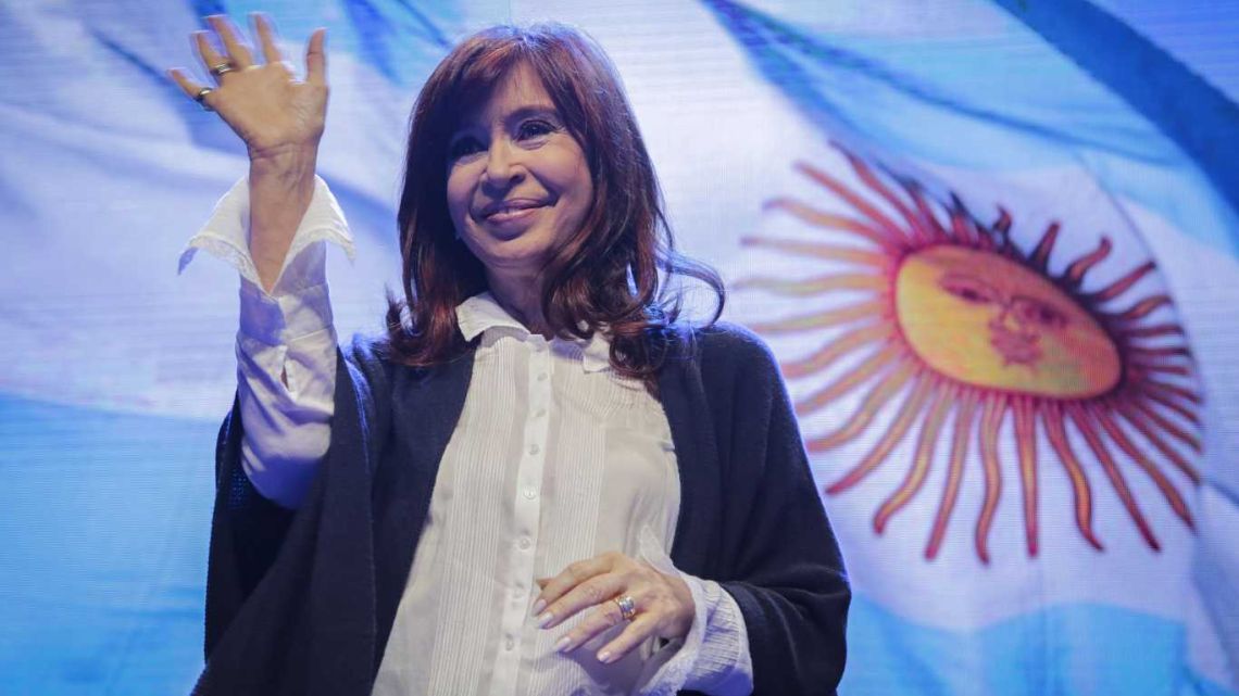 Cristina Kirchner regresa a la vida pública y encabeza un acto el 25 de mayo en Buenos Aires
