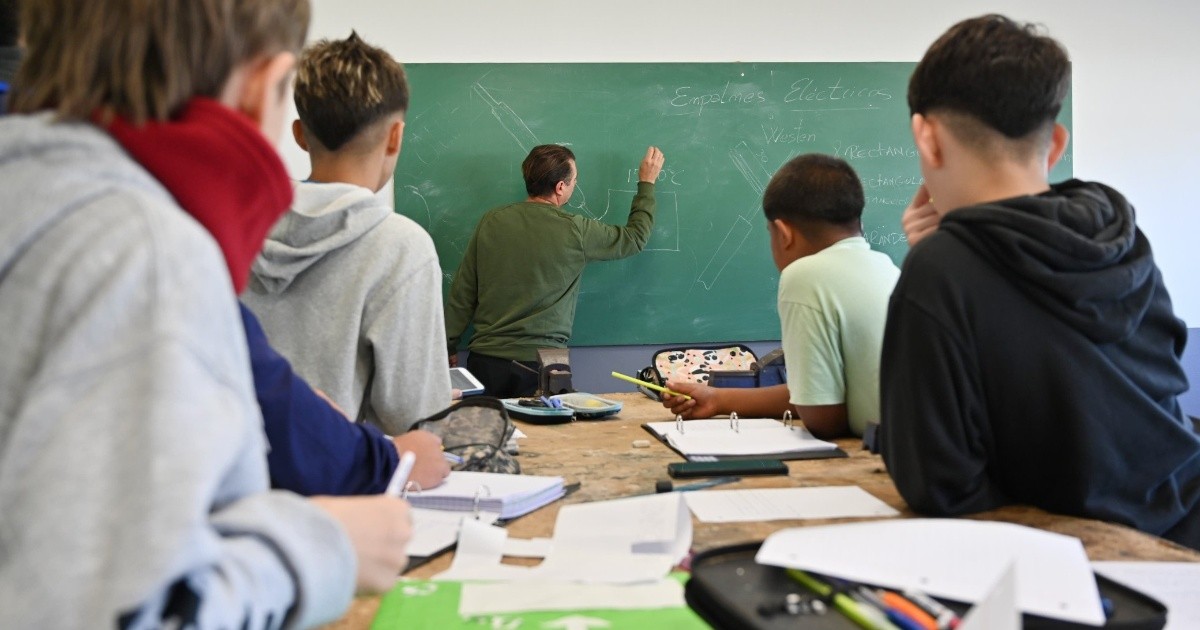 Alerta estudiantes: adelantan las vacaciones de invierno 2025