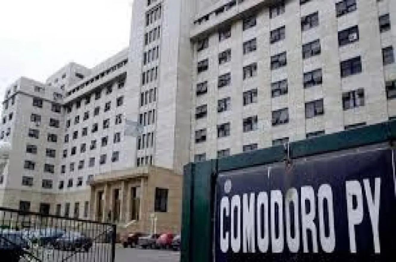 Juez Federal en Paraná utiliza un vehículo secuestrado para su uso personal