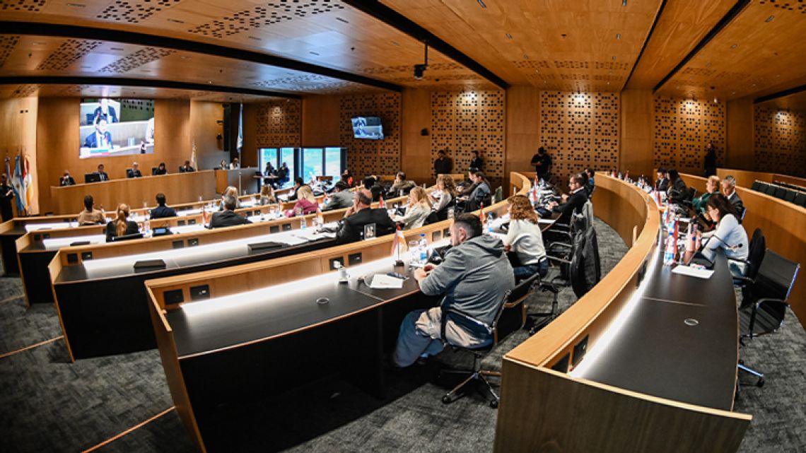 Passerini presenta nuevo organigrama: aprobación con tensiones en el Concejo Deliberante