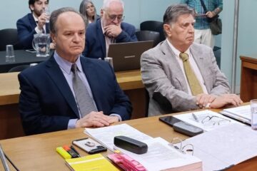 Causa Contratos: De Breuil asistió a la audiencia sin hacer declaraciones