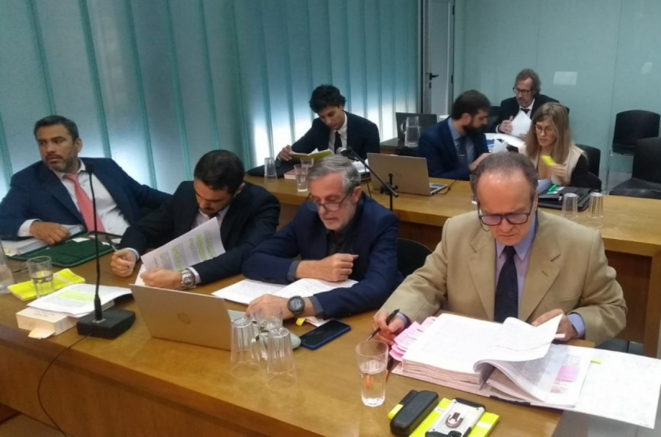 Defensores insisten en anular las imputaciones por contratos en la causa
