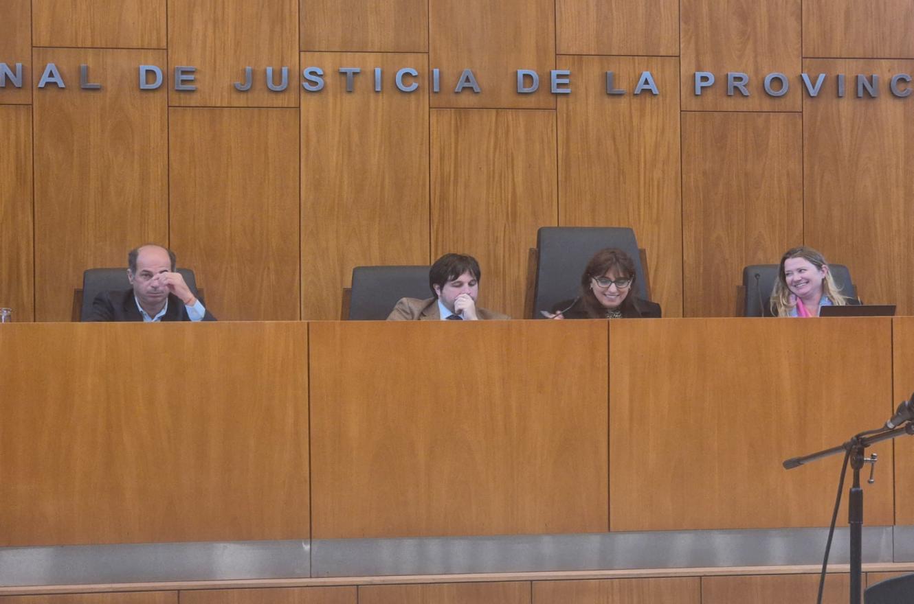 Testimonios claves hoy en el juicio contra Etienot ante el Jurado de Enjuiciamiento