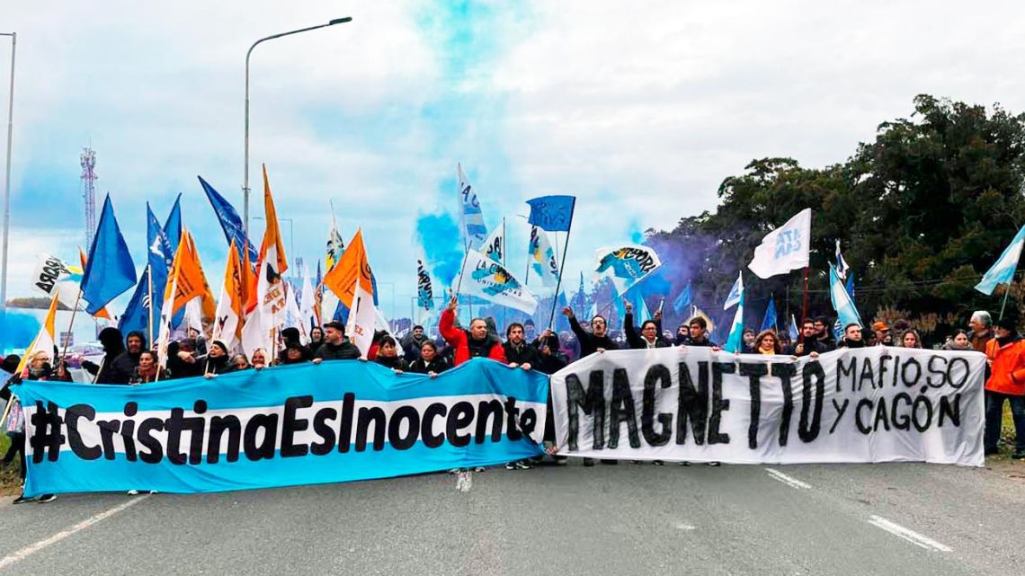 El kirchnerismo intensifica su protesta con cortes de rutas y una megamarcha en preparación