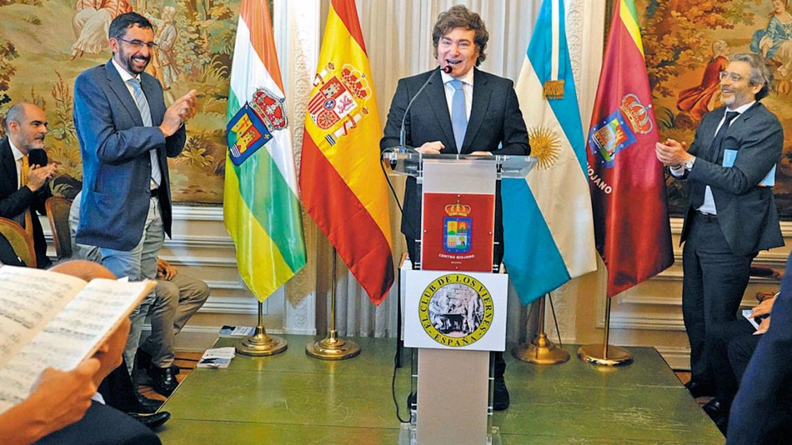 Milei concluye su gira en España y regresa esta medianoche a su país tras una intensa visita.