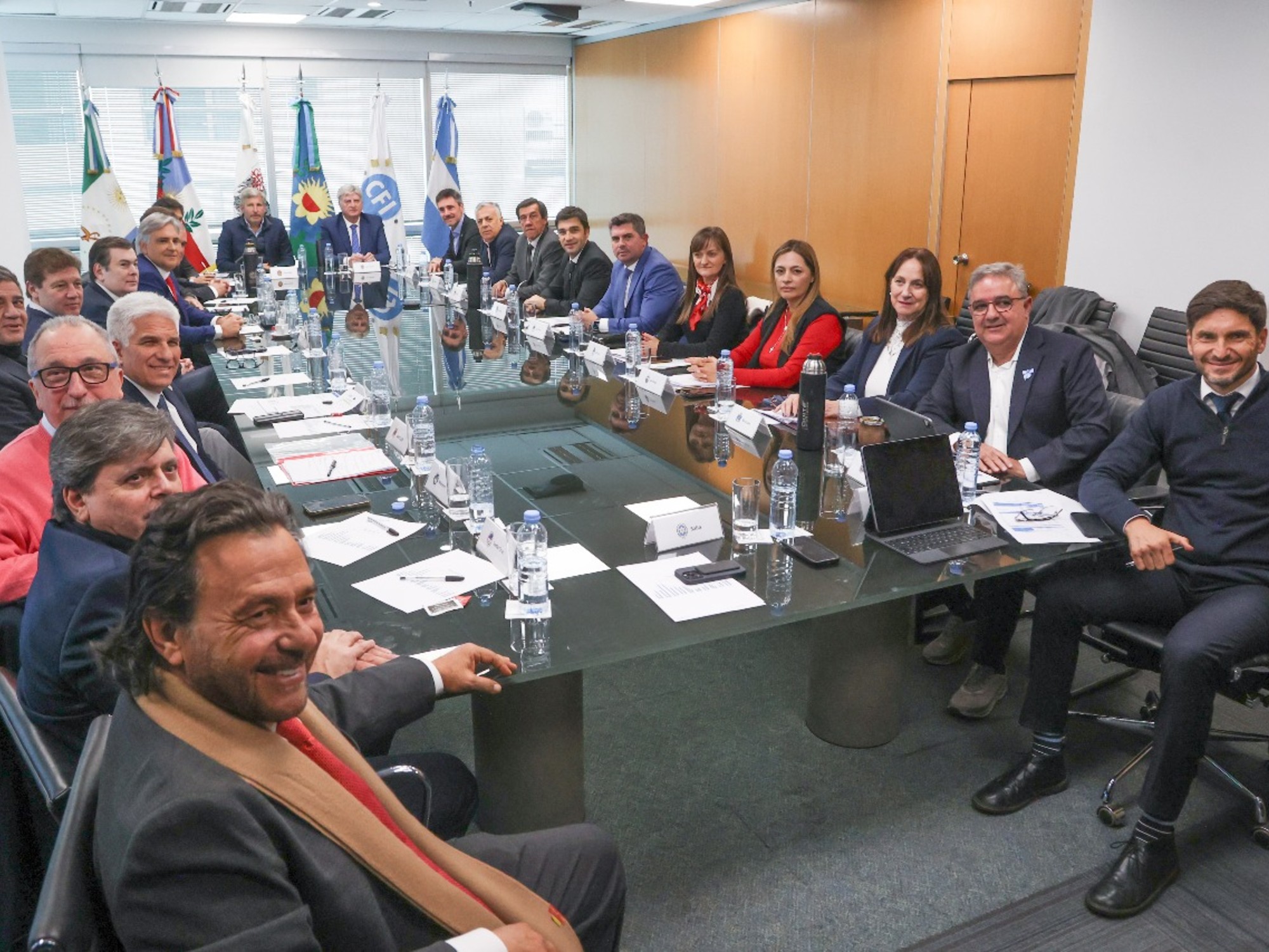 Gobernadores al ataque, supermartes peronista y preocupación por el Criptogate