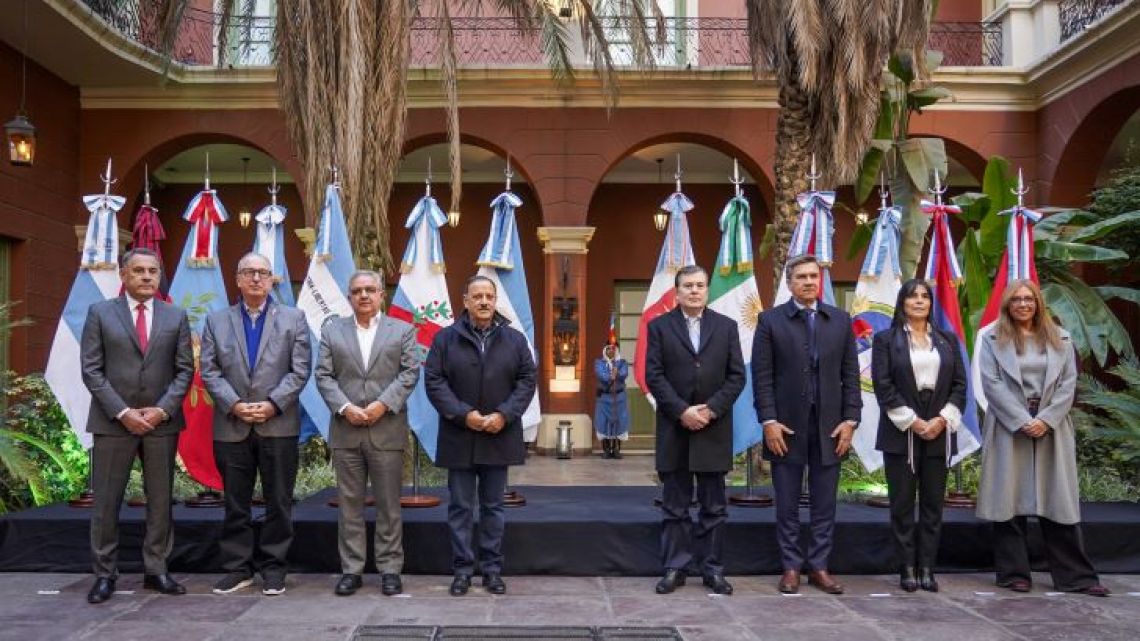 Gobernadores del Norte Grande y del Litoral proponen una tarifa energética diferenciada por zonas cálidas