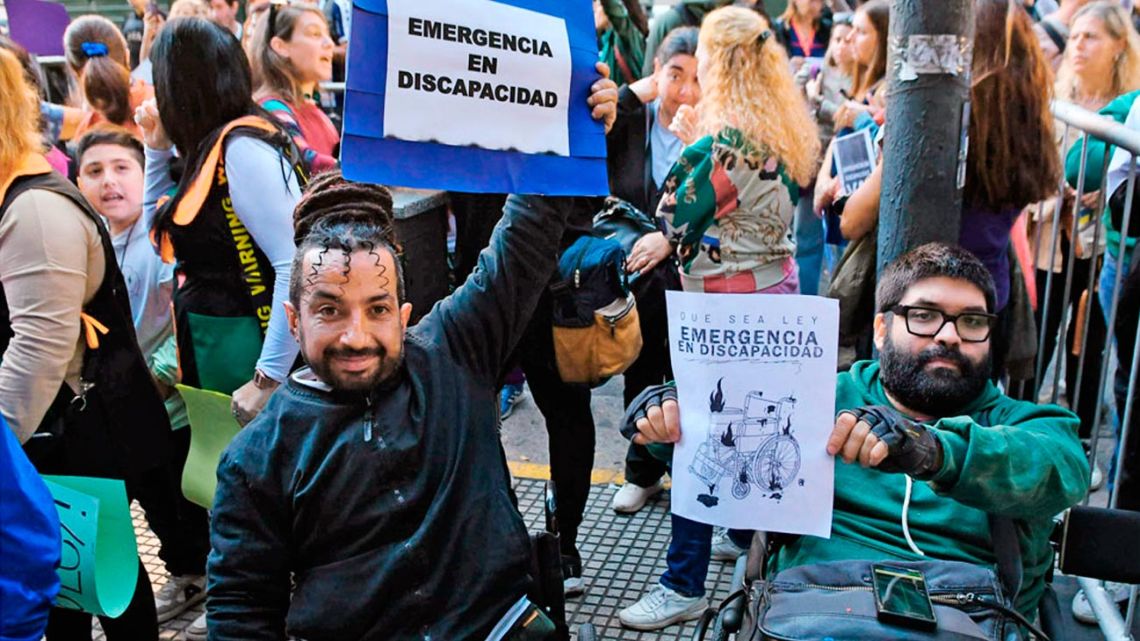 Oposición pretende aprobar la ley de emergencia en discapacidad este miércoles
