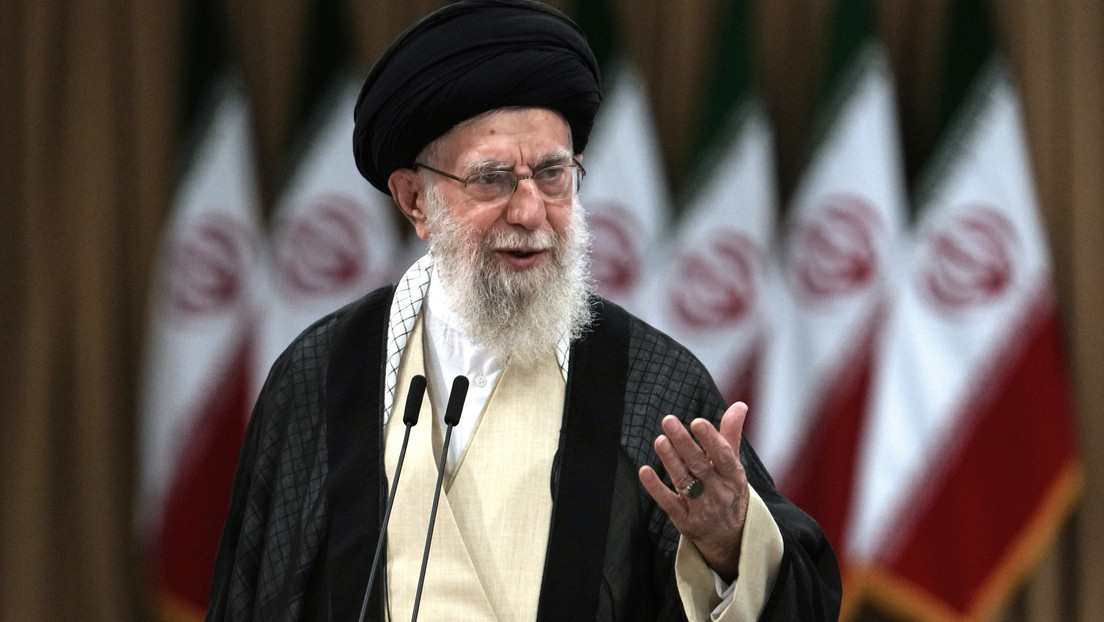 Líder de Irán afirma haber ganado la guerra de 12 días contra Israel según declaraciones recientes.