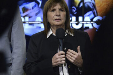 Denuncian a Patricia Bullrich “por operativos ilegales” en la marcha a Plaza de Mayo en apoyo a Cristina Kirchner