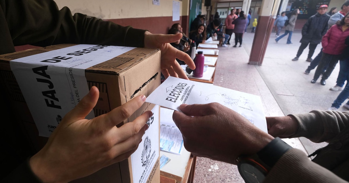 Cambio en Corrientes: un 58% prefiere alternativas al candidato de Valdés, según encuesta de Ágora