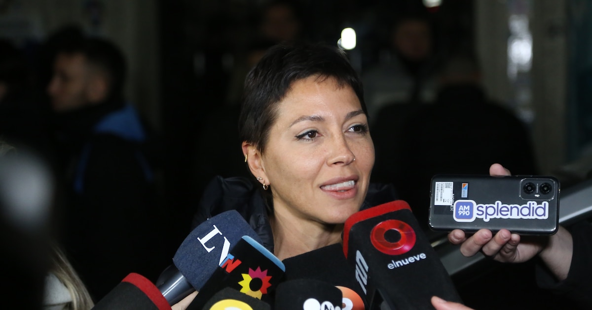Mayra Mendoza anunció que Cristina Kirchner no podrá salir al balcón para saludar a la militancia por decisiones judiciales.