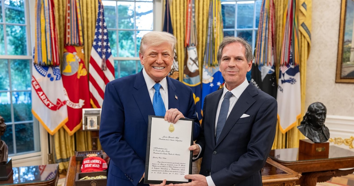 Alec Oxenford presenta credenciales como embajador argentino ante Donald Trump, resaltando la cooperación bilateral