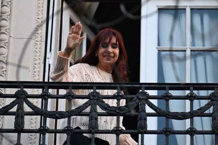 Cristina Kirchner solicita a la Justicia aclaraciones sobre los comportamientos que le están prohibidos