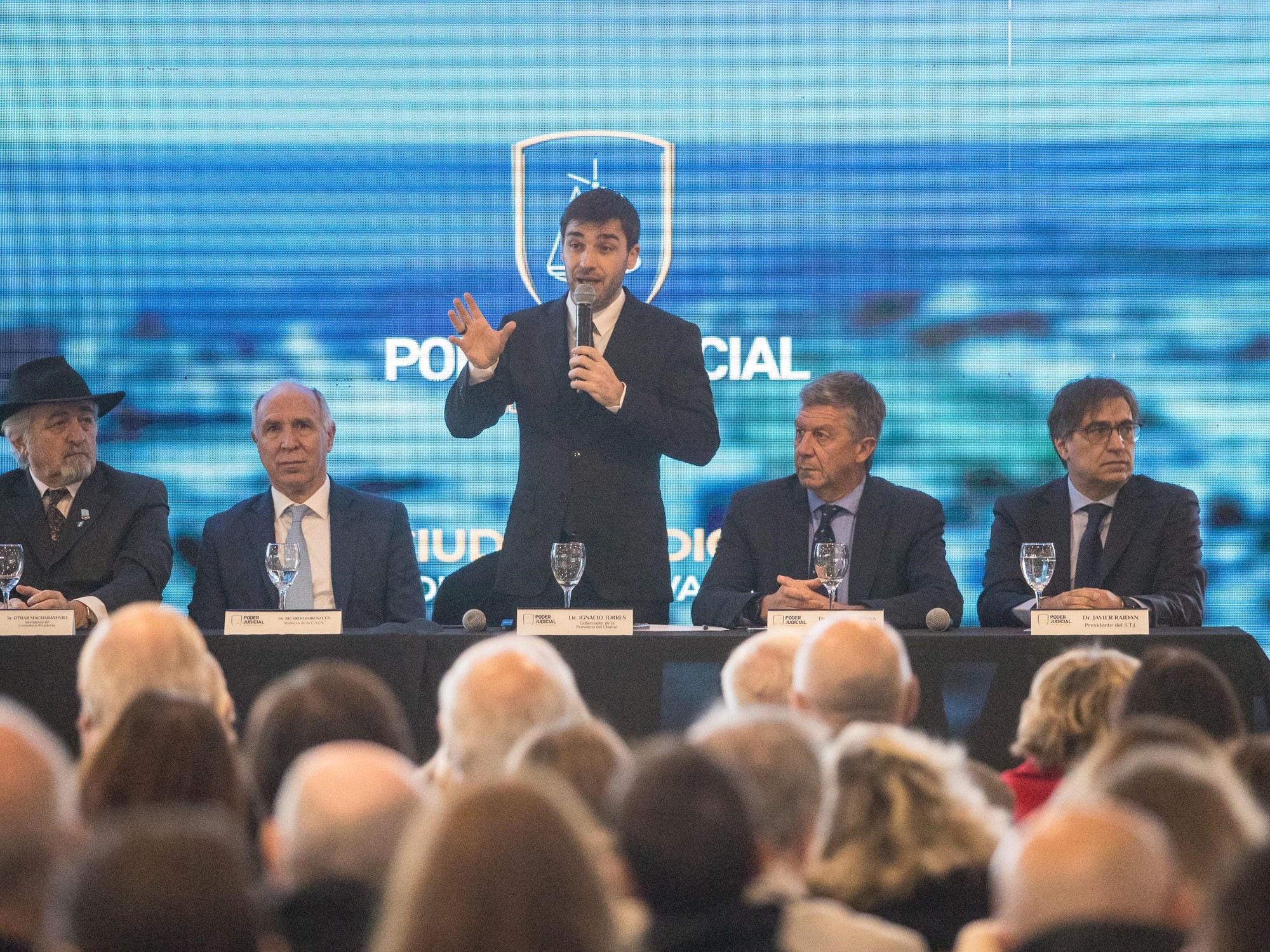 Ignacio Torres criticó a los jueces de Chubut que buscan impedir un plebiscito para la eliminación de fueros en los tres poderes