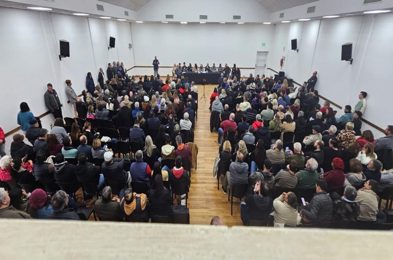 Hubo Congreso con nuevas autoridades y sin debate por la alianza con LLA