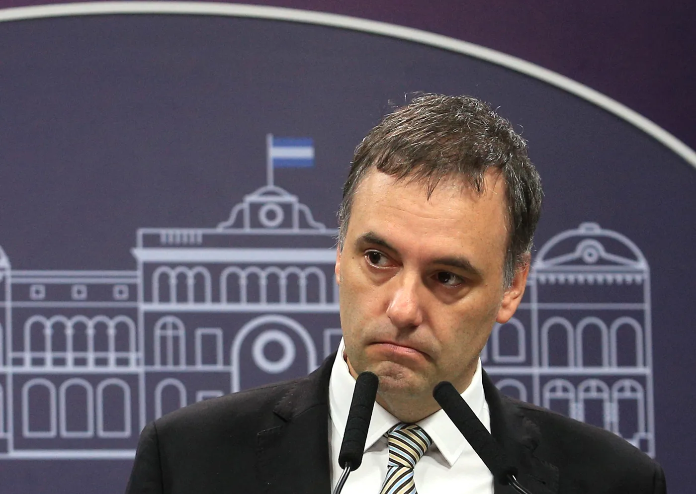 El Gobierno de Milei elimina el Día del Empleado Público por decreto