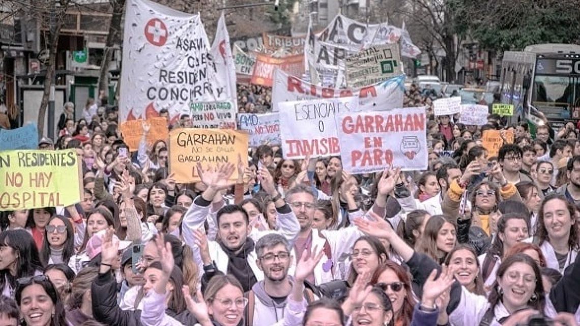 Paro en el Garrahan: asamblea decide mantener la medida de fuerza ante el conflicto