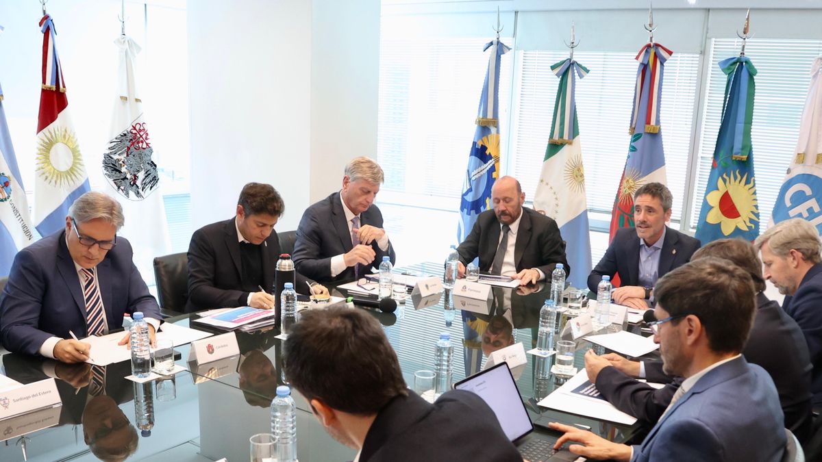Más gobernadores se suman al acuerdo con Nación por los “dólares del colchón”