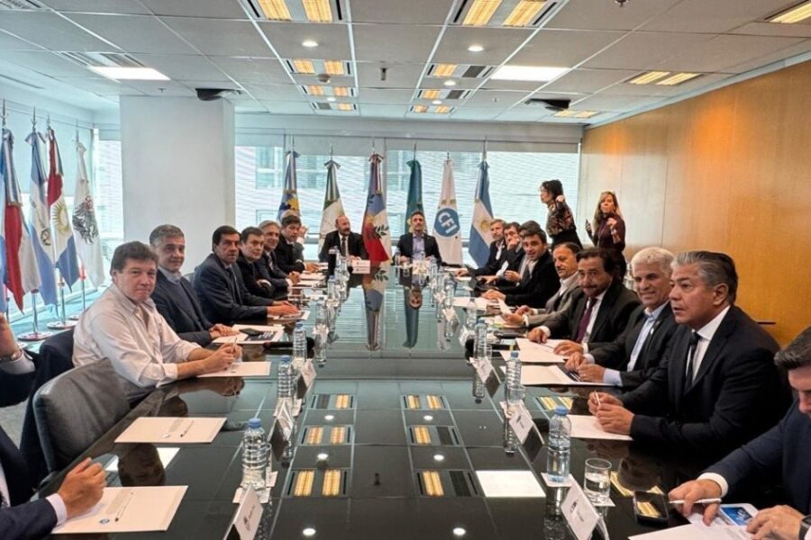 Los gobernadores se reúnen en Buenos Aires: analizan el freno a la obra pública y la caída en los ingresos