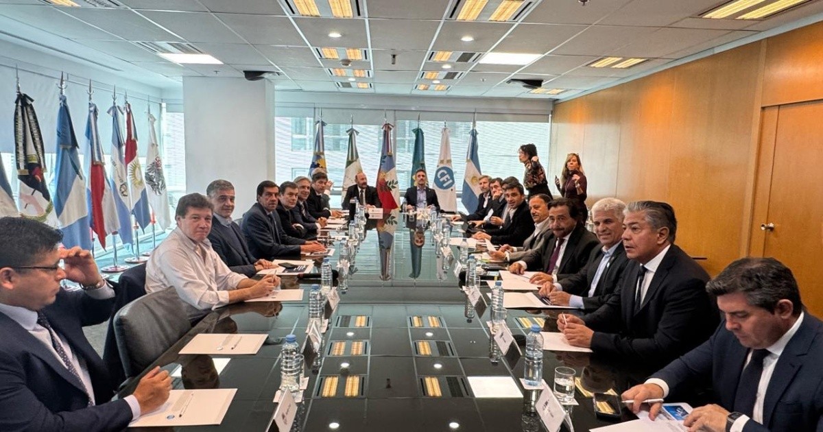 Los gobernadores se reúnen en Buenos Aires: analizan el freno a la obra pública y la caída en los ingresos