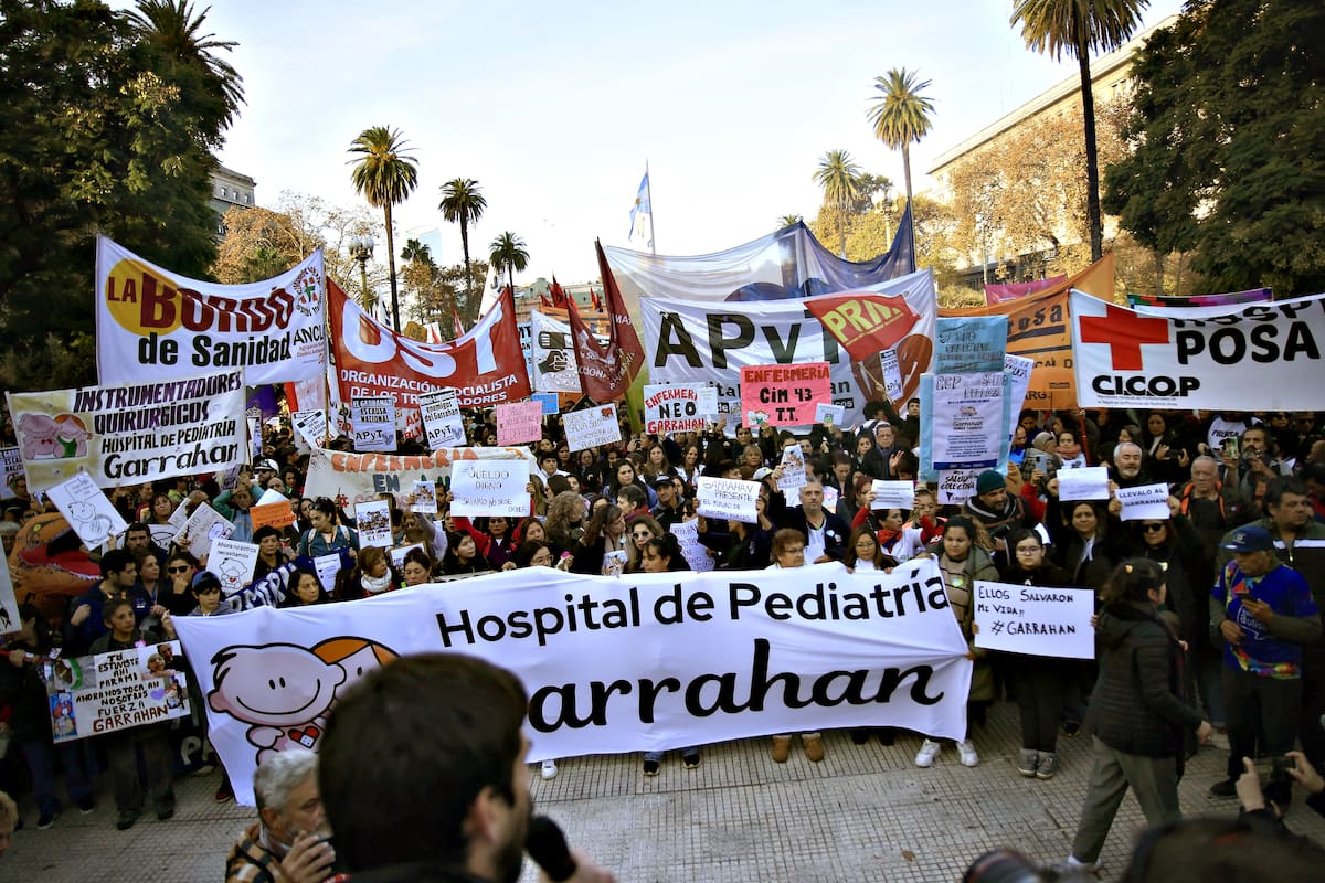 Sin menciones a la condena de Cristina Kirchner, la protesta de los jubilados se mudó a Plaza de Mayo