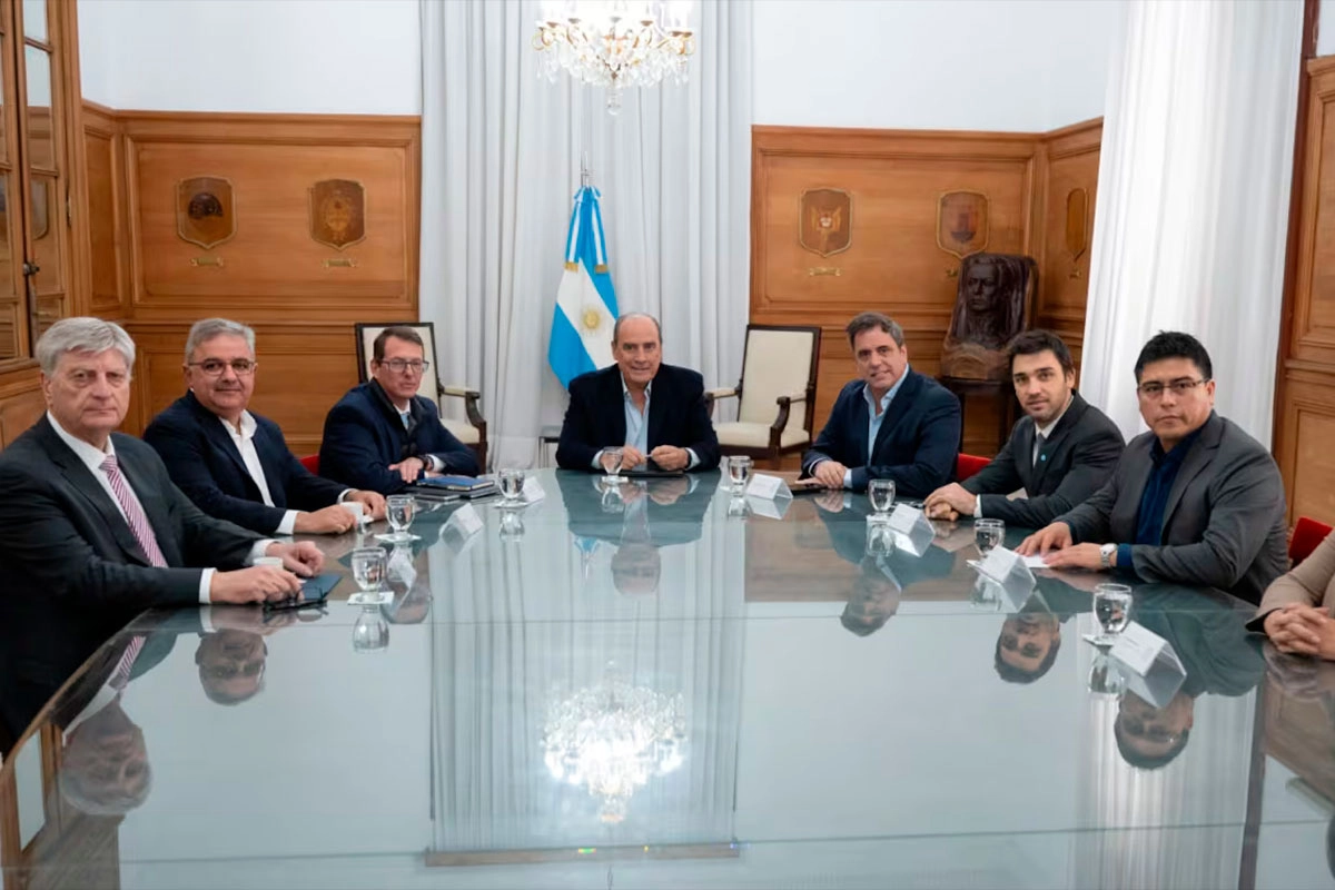 Sin Frigerio, gobernadores se reunieron con funcionarios de Nación por la obra pública y la recaudación