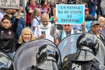 Jubilados y organizaciones marcharán al Congreso hoy tras la condena a Cristina Kirchner