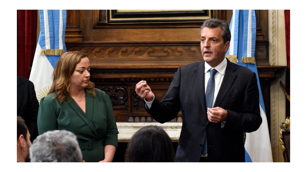 Tras la candidatura de Cristina Kirchner, Cecilia Moreau aseguró que “Sergio Massa también tiene que ser candidato”