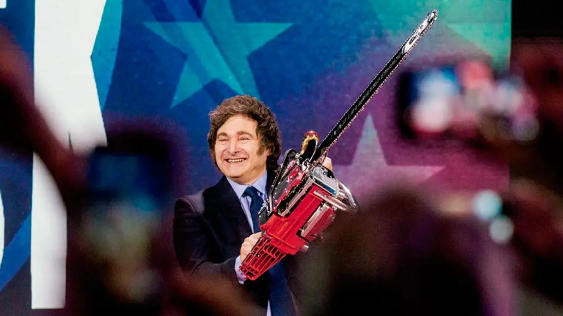 La mayoría de los votantes de Milei lo respaldan, pero consideran que su gobierno puede amenazar la democracia