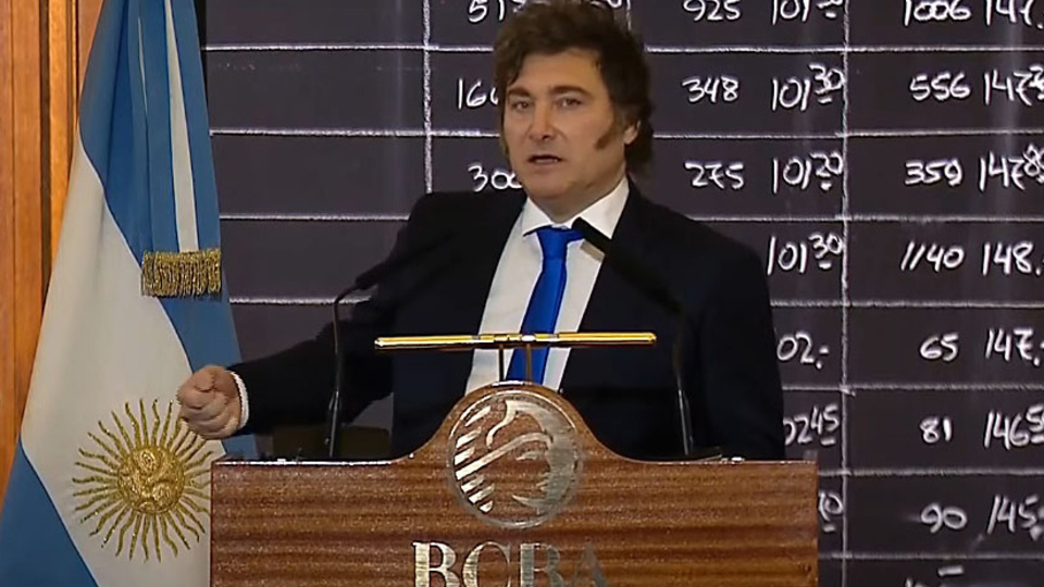 En guerra con el Congreso y los gobernadores, Milei apela al veto para sostener el ajuste