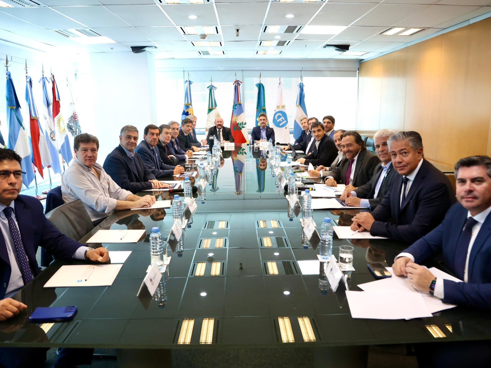 Los gobernadores desafían a Milei y ya hablan de un armado electoral conjunto para 2027