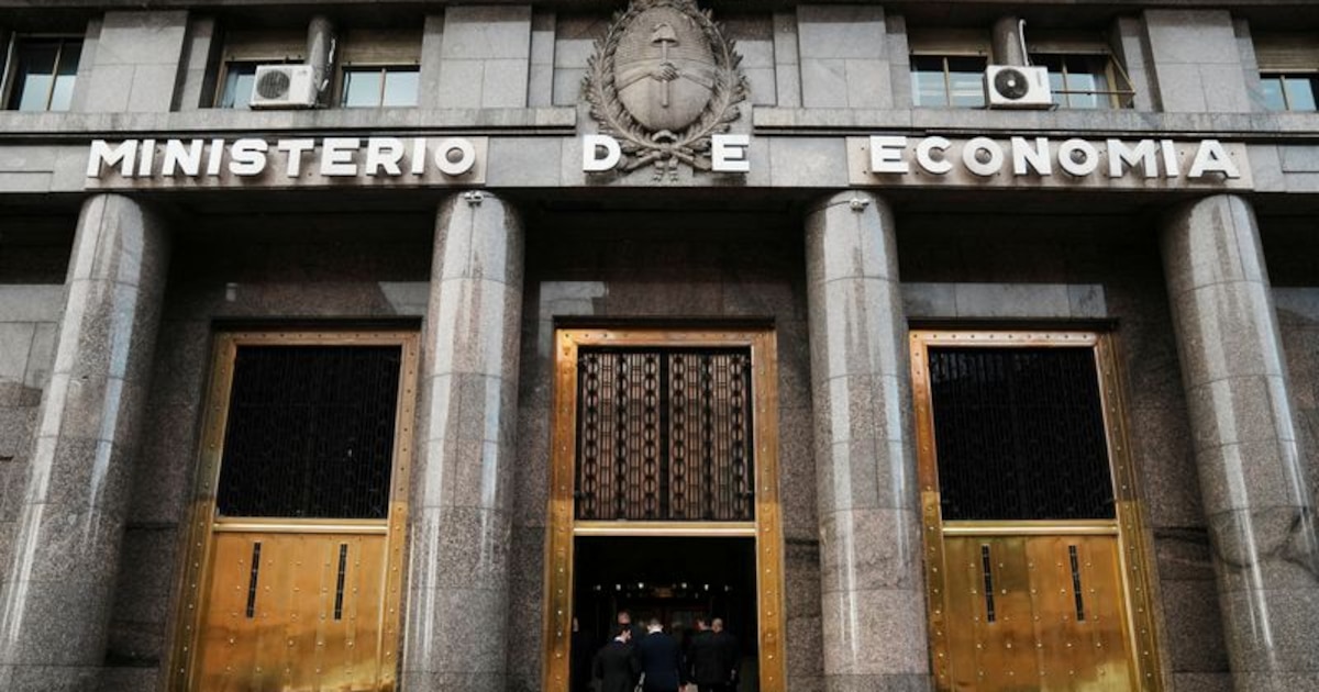 Ajuste fiscal: Gobierno estima que proyectos del Congreso sumarán 1,25% del PBI, mientras estimaciones privadas son menores