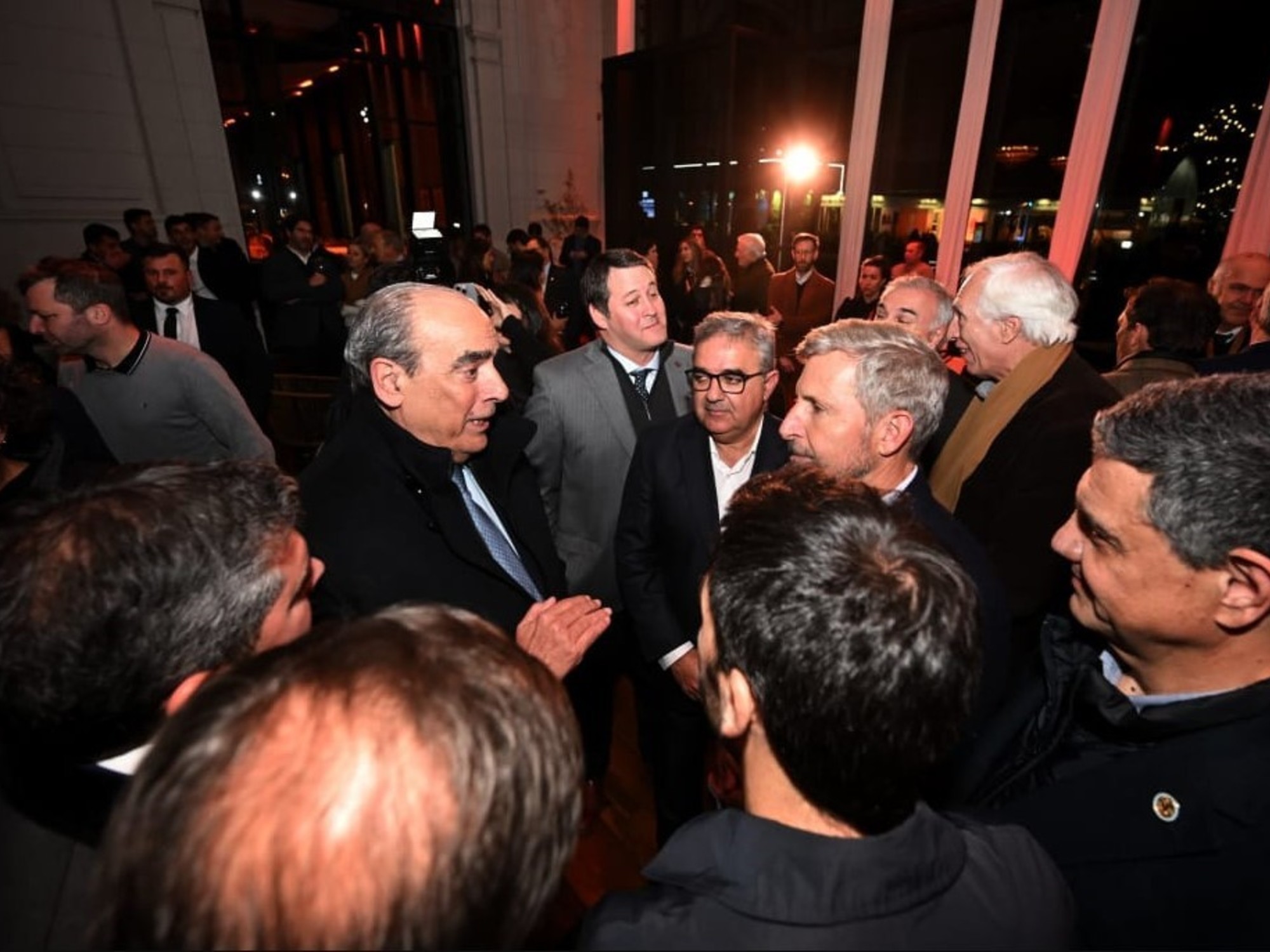 El Gobierno reactiva puentes con los gobernadores y los empresarios se suman al reclamo por la falta de obra pública