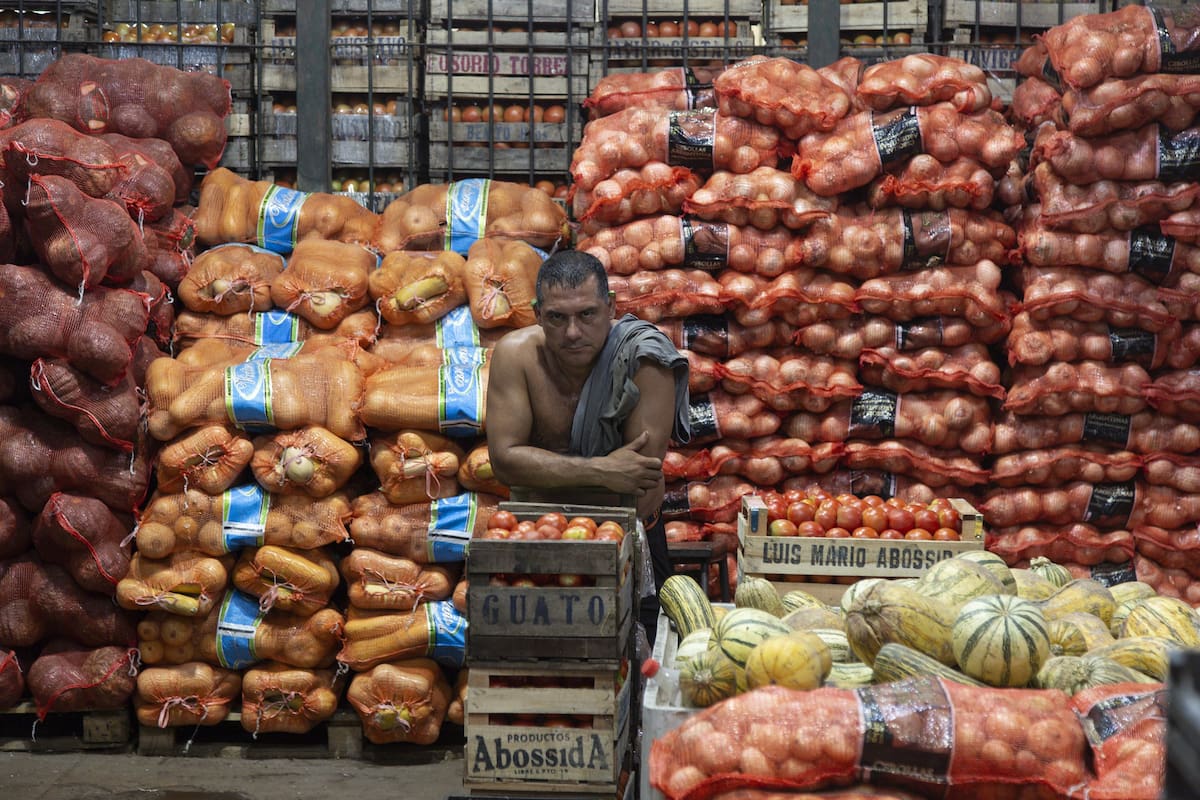 Desplome en ventas de frutas y verduras genera preocupación, acusan a las importaciones como responsables