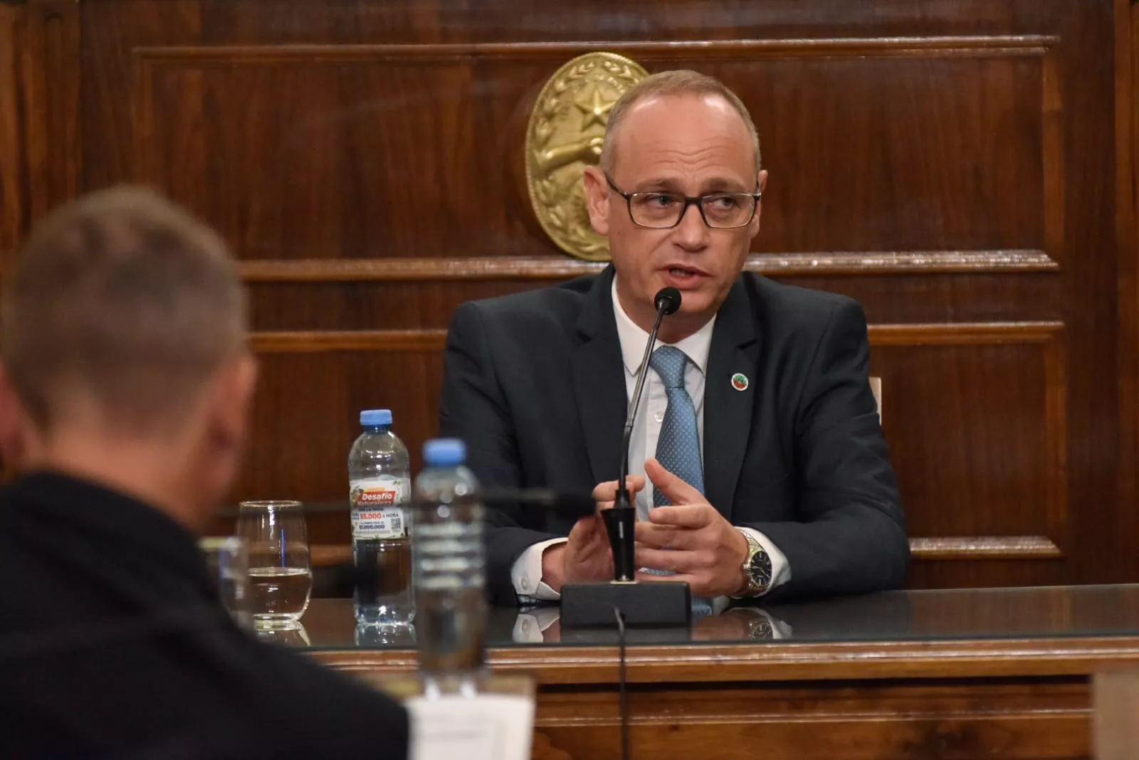 Portela en la mira: lo vinculan con Michel y lo acusan de desestabilizar a Davico