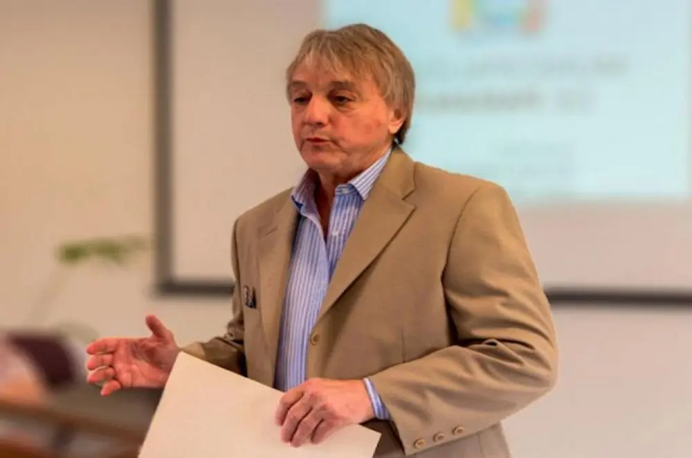 Moulia reconoció el corte de luz y cruzó a Casaretto: “Fue una hora y lo usan con fines políticos”