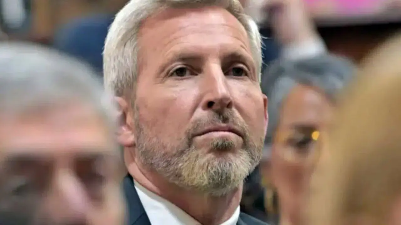 Rogelio Frigerio defiende su baja de impuestos y se acerca a Milei